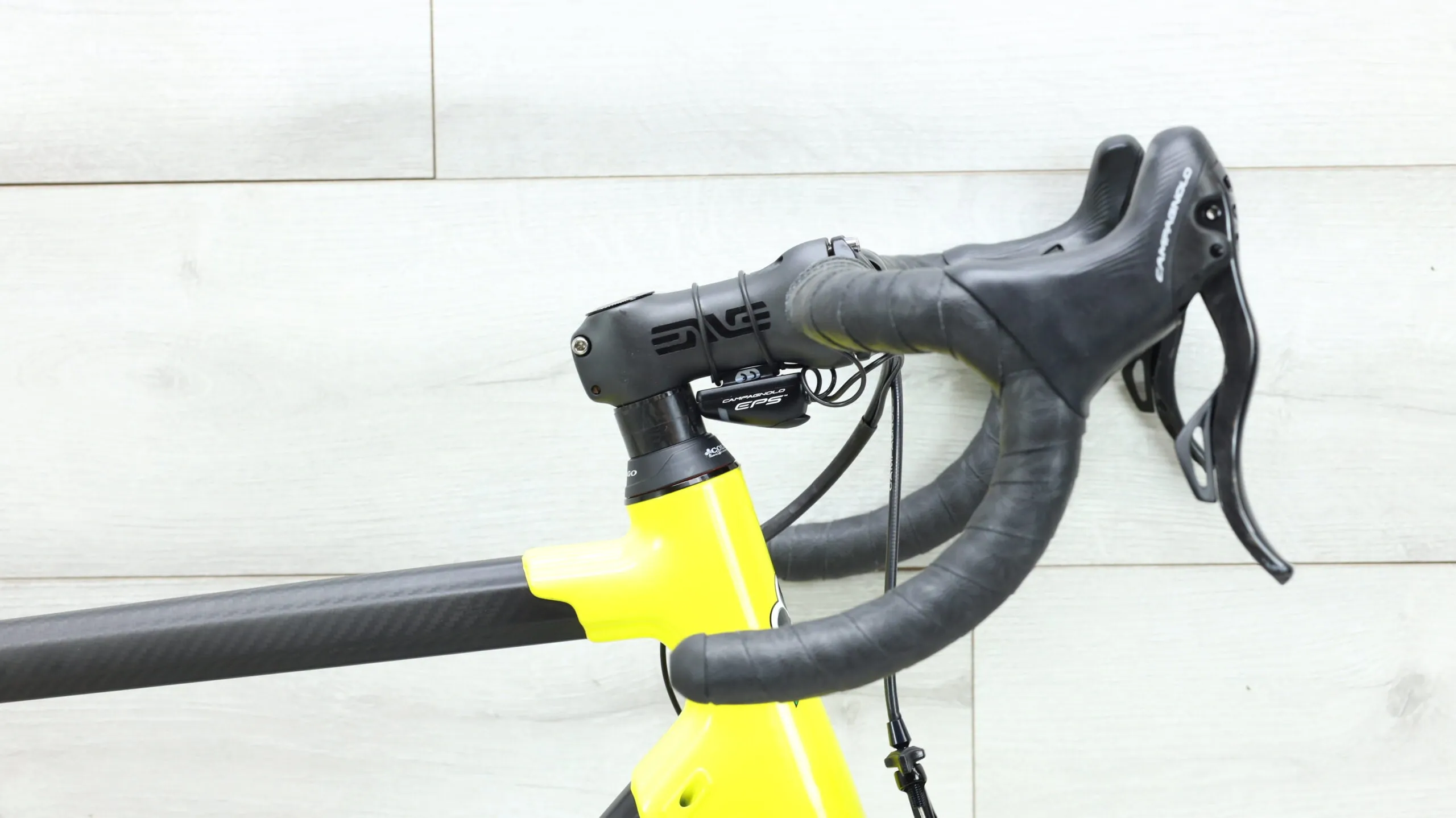 2017 Colnago C60  Road Bike - 52s