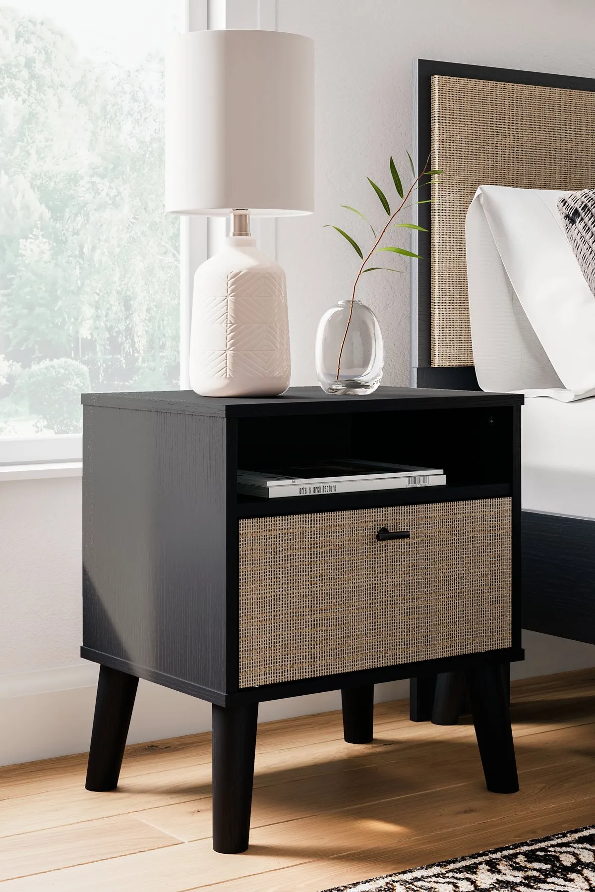 Charlang Bedroom Set